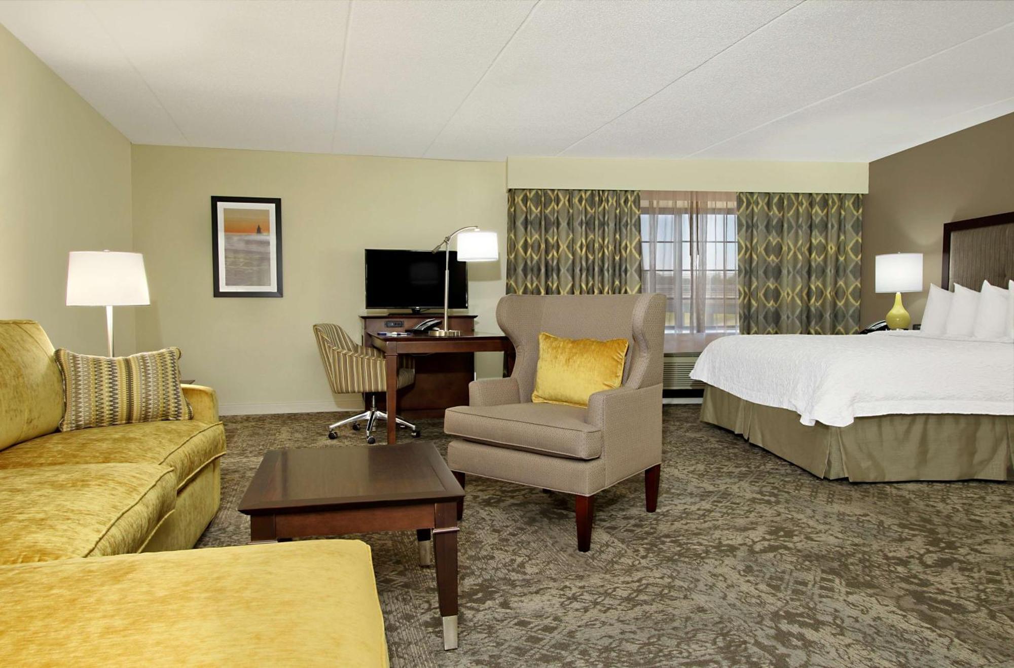 Hampton Inn & Suites By Hilton - Rockville Centre Exterior foto