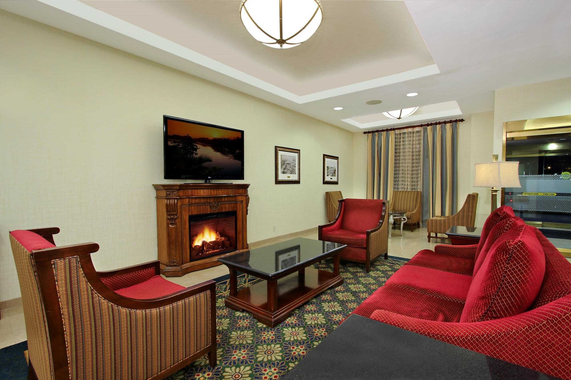 Hampton Inn & Suites By Hilton - Rockville Centre Exterior foto